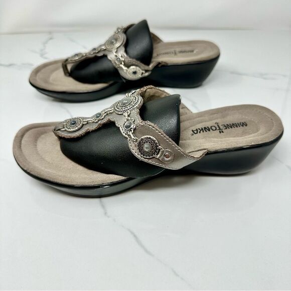 Minnetonka Leather Sandals- Size 8 - Picture 5 of 12